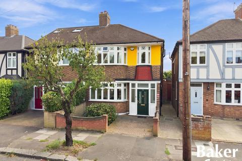 Walden Way, Ilford IG6