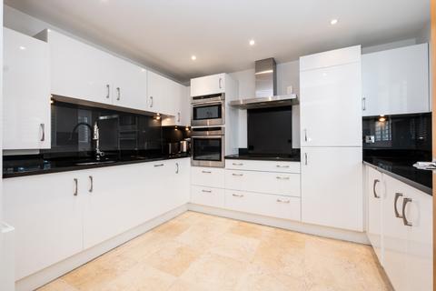 2 bedroom apartment for sale, Bessborough Road, Canford Cliffs, Poole, Dorset, BH13