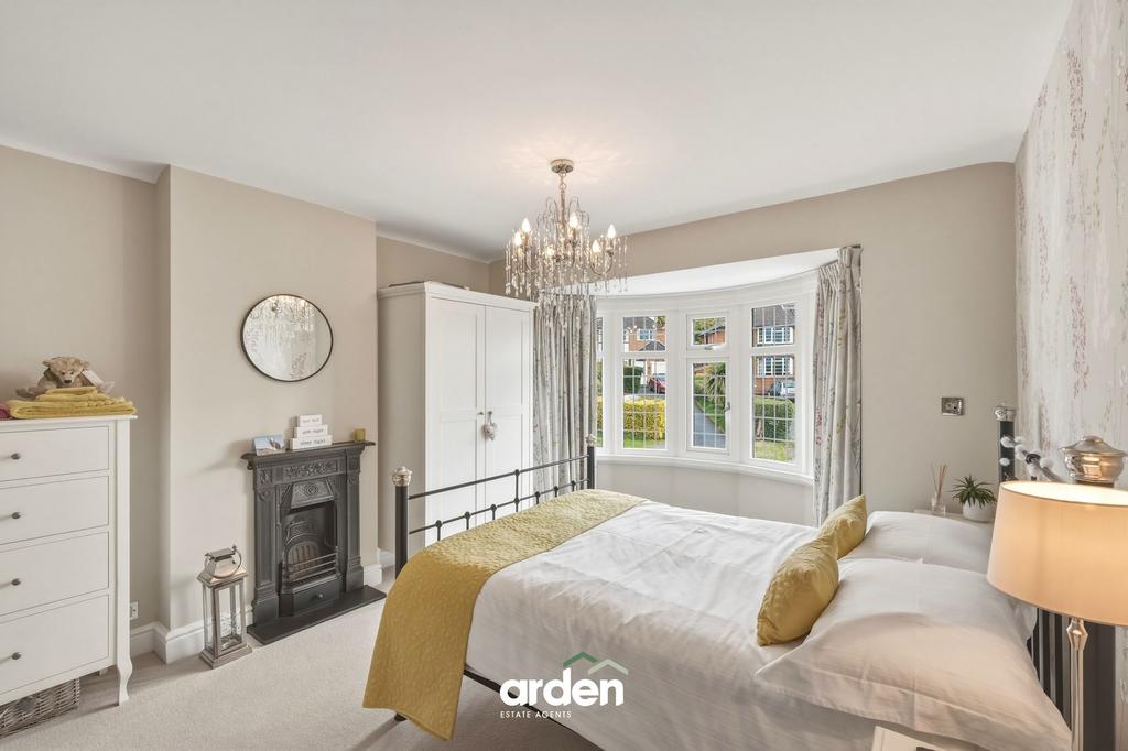 Bedroom, fireplace