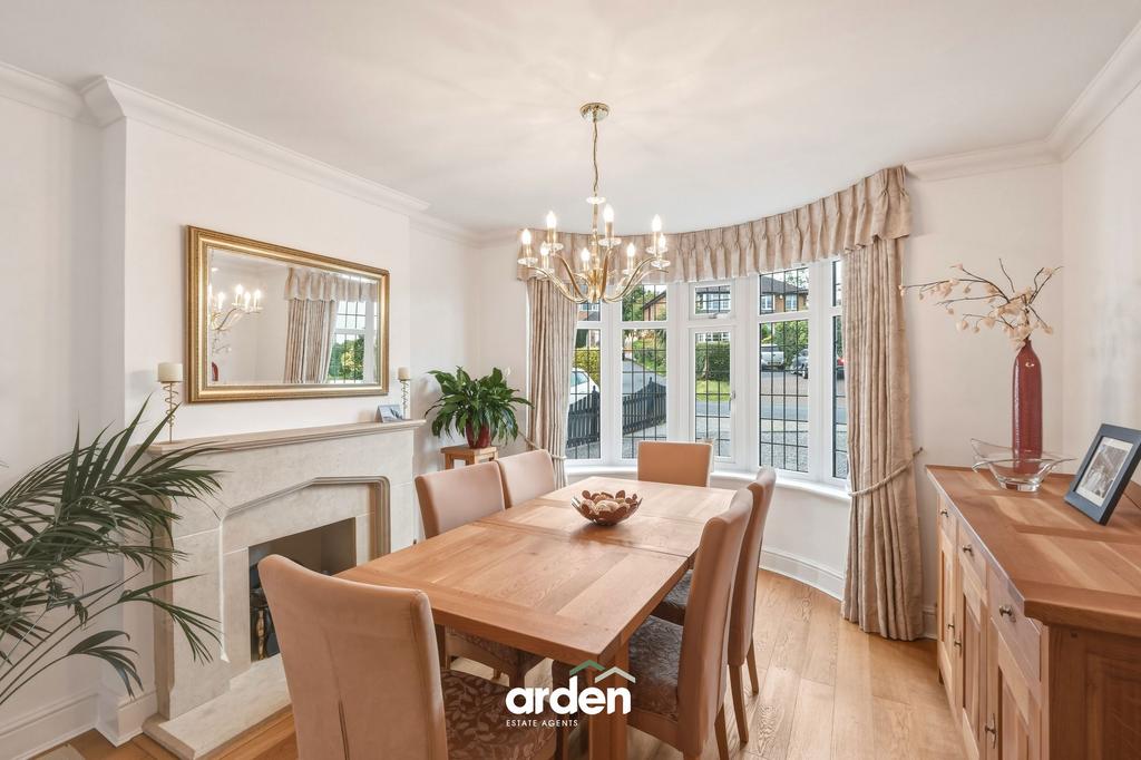 Dining room, fireplace