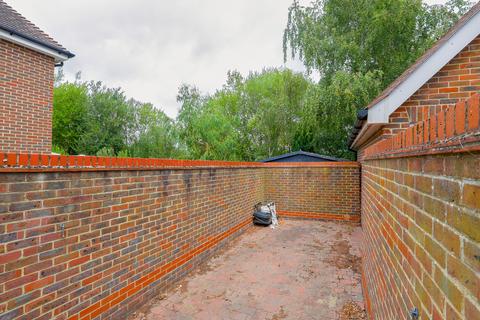 1 bedroom coach house for sale, Hegarty Court, Snodland