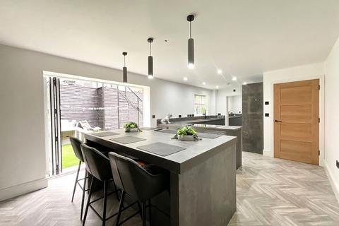 5 bedroom detached house for sale, Pittsburgh Close, Stoke-On-Trent, ST3
