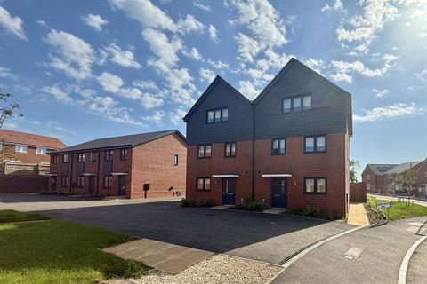 undefined, Charles Penson Mews, TF2