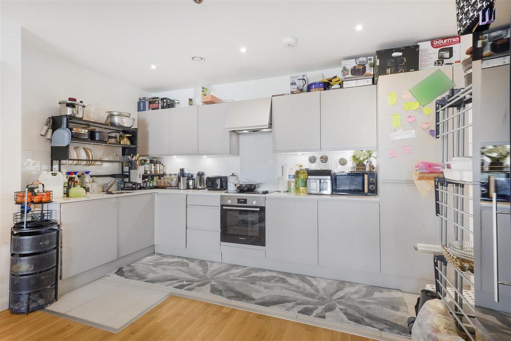 Apartment in London - More