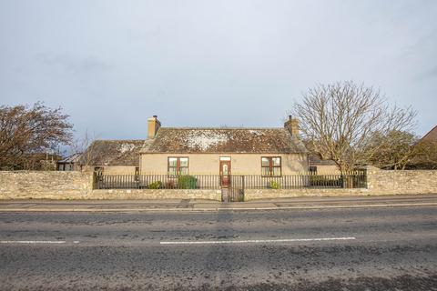 4 bedroom detached bungalow for sale, Thurso Road, Wick, Highland. KW1 5LE