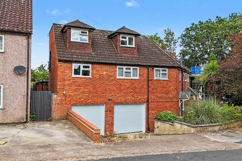 The Causeway, Chessington, KT9