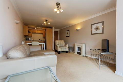 2 bedroom flat for sale, Warwick Road, Solihull, West Midlands, B92