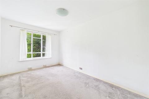 3 bedroom bungalow to rent, Barkham Road, Wokingham, Berkshire, RG41