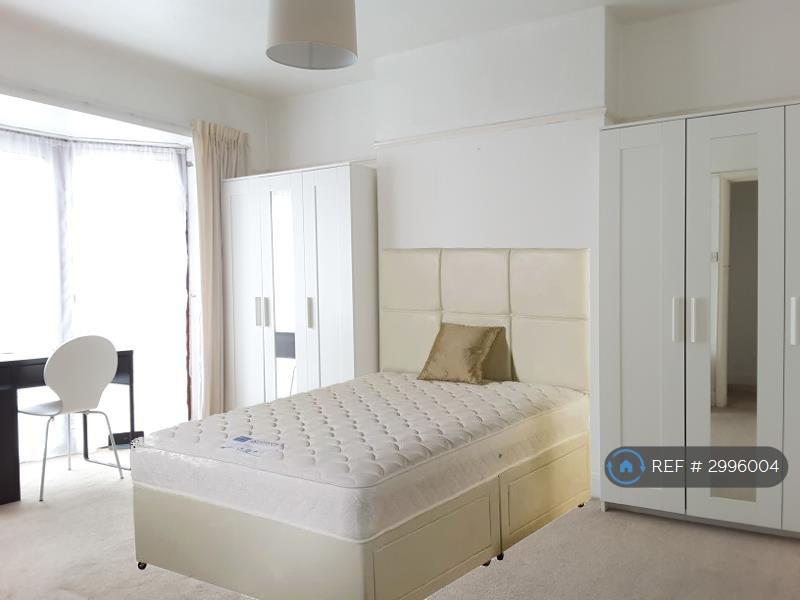House in London - View 4