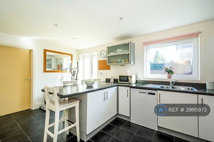House in West Drayton - View 4