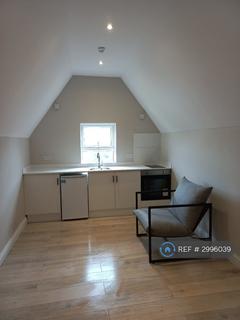 1 bedroom flat to rent, Crescent Road, Bournemouth, BH2