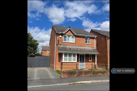 3 bedroom detached house to rent, Everside Drive, Manchester, M8