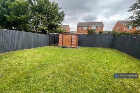 3 bedroom detached house to rent, Everside Drive, Manchester, M8