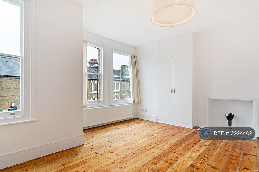 Apartment in London - View 5