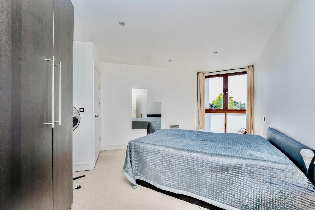 Apartment in London - View 4