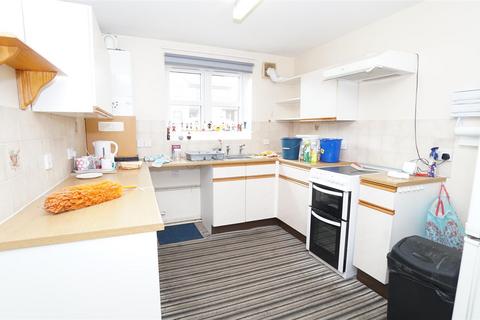2 bedroom apartment for sale, Dunkhill Croft, Idle, Bradford