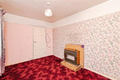 3 bedroom terraced house for sale, Hawthorn Avenue, LOWESTOFT