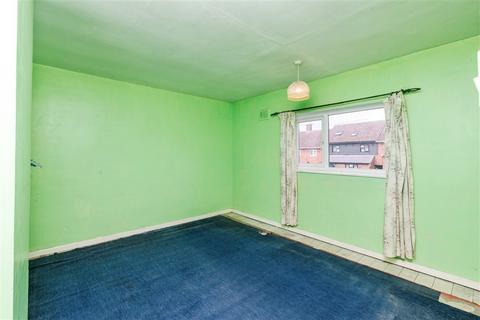 3 bedroom terraced house for sale, Hawthorn Avenue, LOWESTOFT
