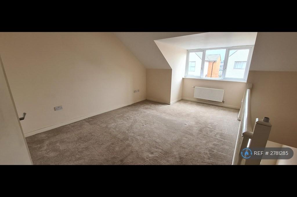 House in Newcastle upon Tyne, Tyne and Wear - View 3