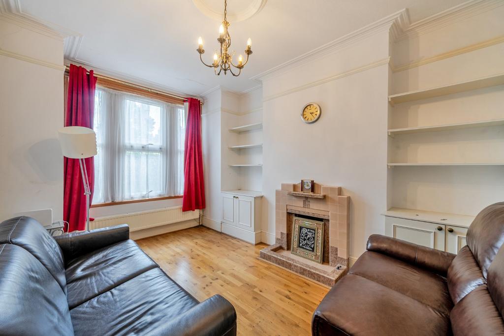 House in London - View 2