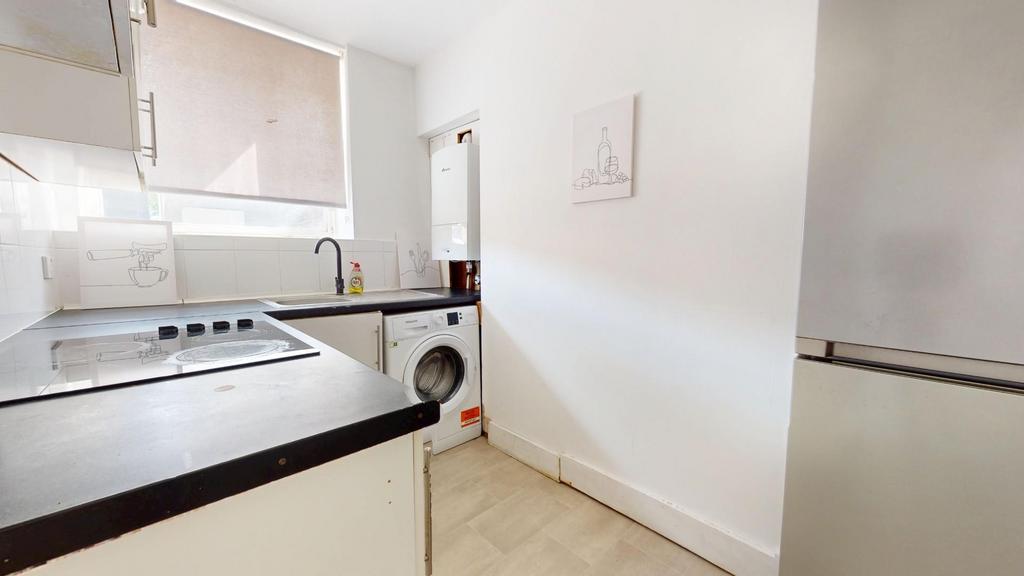 Apartment in Gravesham, Gravesend Town Centre, Milton - View 4