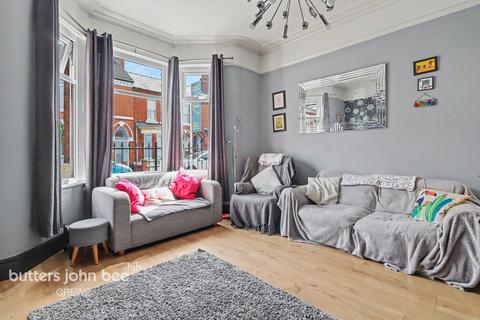 5 bedroom terraced house for sale, Walthall Street, Crewe