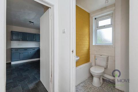 2 bedroom end of terrace house for sale, Keswick Avenue, Greater Manchester OL8