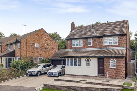 4 bedroom detached house for sale, The Sandpipers, Gravesend