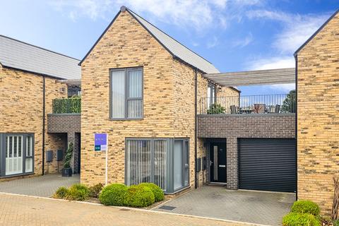 2 bedroom semi-detached house for sale, Fewston Drive, Harrogate, HG3