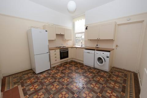 2 bedroom ground floor flat to rent, Westville Road, Penylan, Cardiff, CF23 5DF