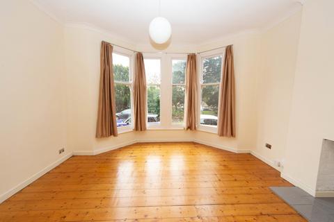 2 bedroom ground floor flat to rent, Westville Road, Penylan, Cardiff, CF23 5DF