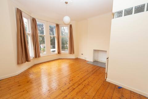 2 bedroom ground floor flat to rent, Westville Road, Penylan, Cardiff, CF23 5DF