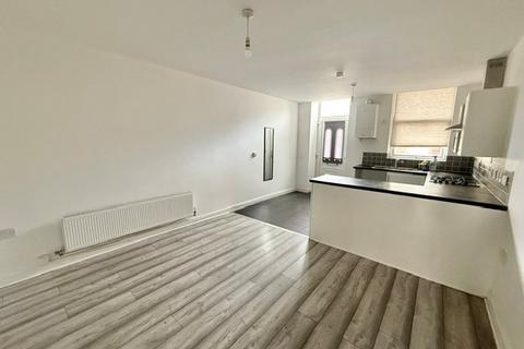 1 bedroom terraced house to rent, Surrey Street, Crewe, CW1