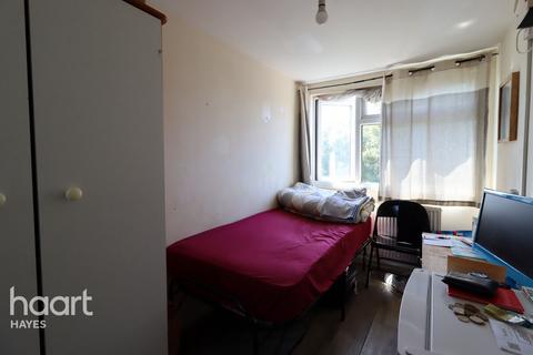 1 bedroom end of terrace house to rent, Mill Avenue, UXBRIDGE
