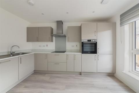 2 bedroom semi-detached house to rent, Blossom Street, Bicester