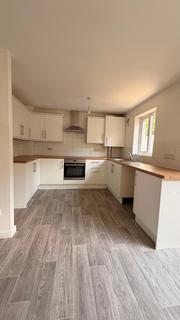 3 bedroom house to rent, St. Rhidian Close, Pontllanfraith, NP12