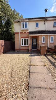3 bedroom house to rent, St. Rhidian Close, Pontllanfraith, NP12