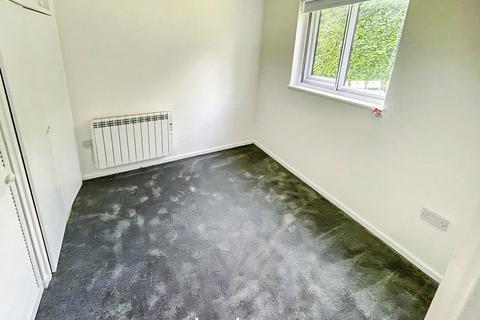 1 bedroom flat for sale, Mayfield Close,Catshill,Bromsgrove,B61 0NP