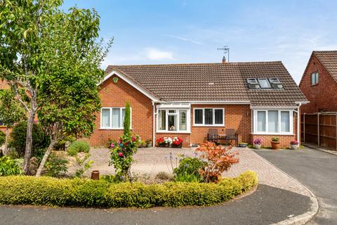 2 bedroom bungalow for sale, Charles Orchard, Upton-upon-Severn, Worcester