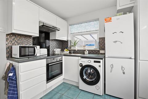 2 bedroom semi-detached bungalow for sale, Winthorpe Road, Arnold, Nottingham