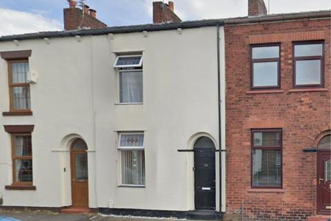 3 bedroom terraced house to rent, Church Street, Westhoughton, BL5