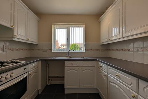 2 bedroom bungalow to rent, Fernbank Close, Blaxton, DONCASTER