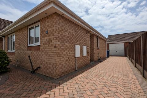 2 bedroom bungalow to rent, Fernbank Close, Blaxton, DONCASTER