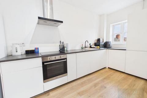 2 bedroom apartment for sale, Knighton Lane, Aylestone, Leicester