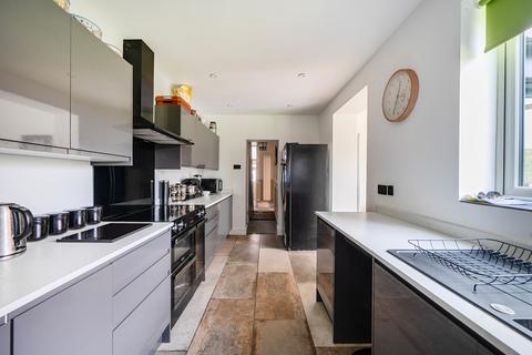 undefined, Swan Road, Gloucestershire GL1