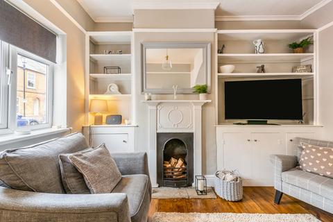 2 bedroom terraced house to rent, Duke Street Windsor SL4