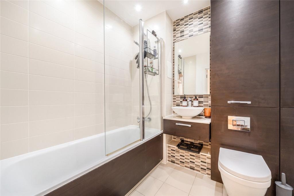 Apartment in London - More