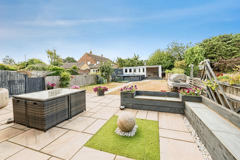 4 bedroom semi-detached house for sale, Tring Road, Aylesbury