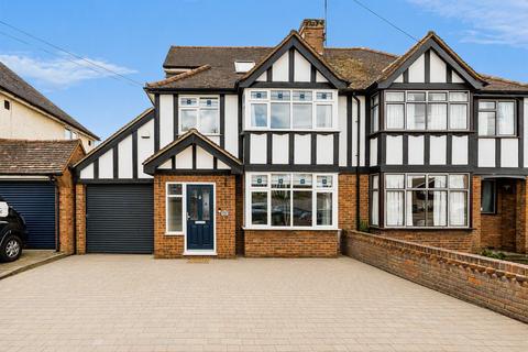 4 bedroom semi-detached house for sale, Tring Road, Aylesbury