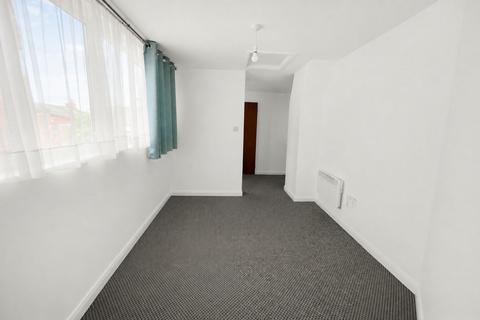 1 bedroom flat to rent, Grafton Street, Newton-Le-Willows, WA12